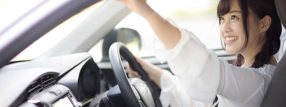 コンビニで加入できる1日 24時間 単位の自動車保険って普通のドライバー保険とどう違うの ちょいのり保険 1日自動車保険 コラム ファミリーマートのちょいのり保険 1日自動車保険